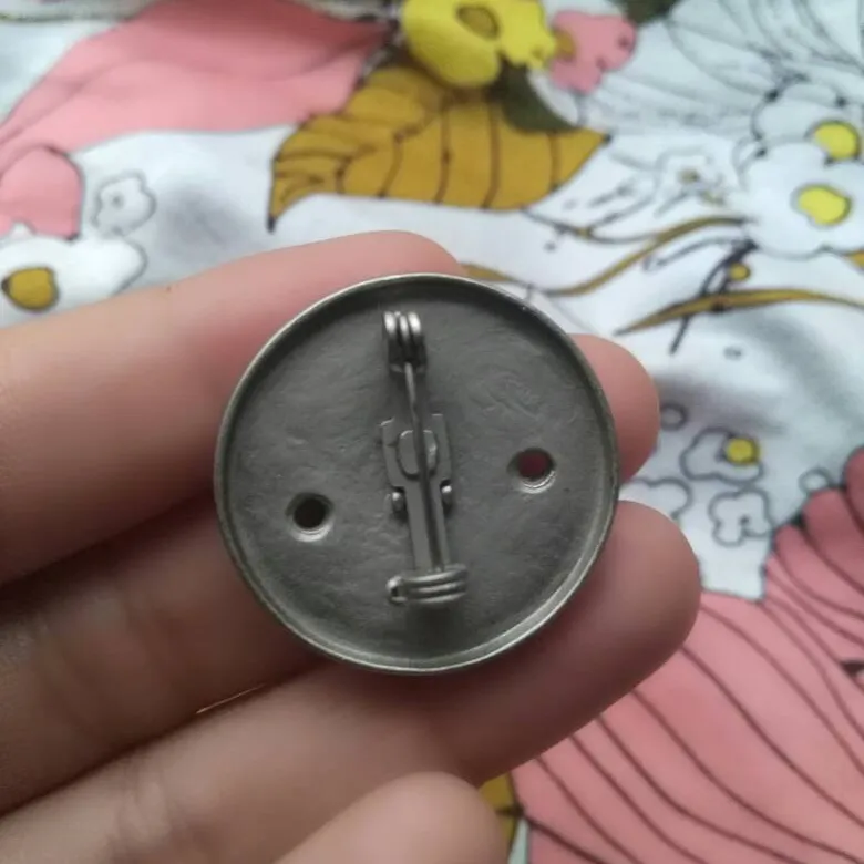 Pendant with Small Case photo 4