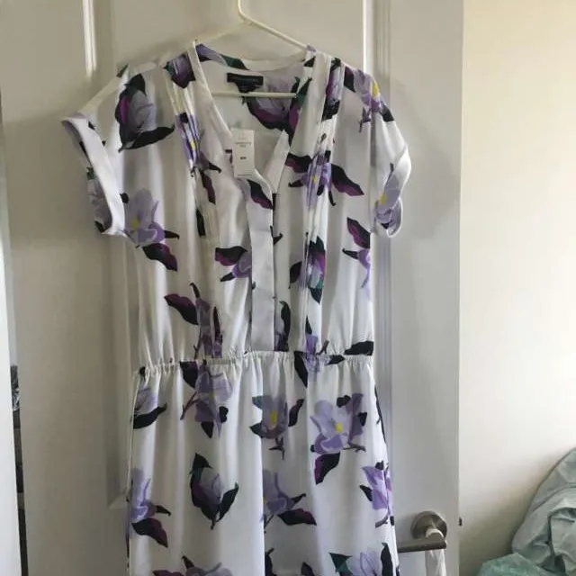 White Dress With Floral Pattern. Size M photo 1