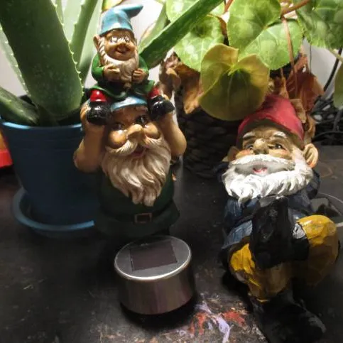 Creepy Garden Gnomes With Glowing Red Eyes! photo 1