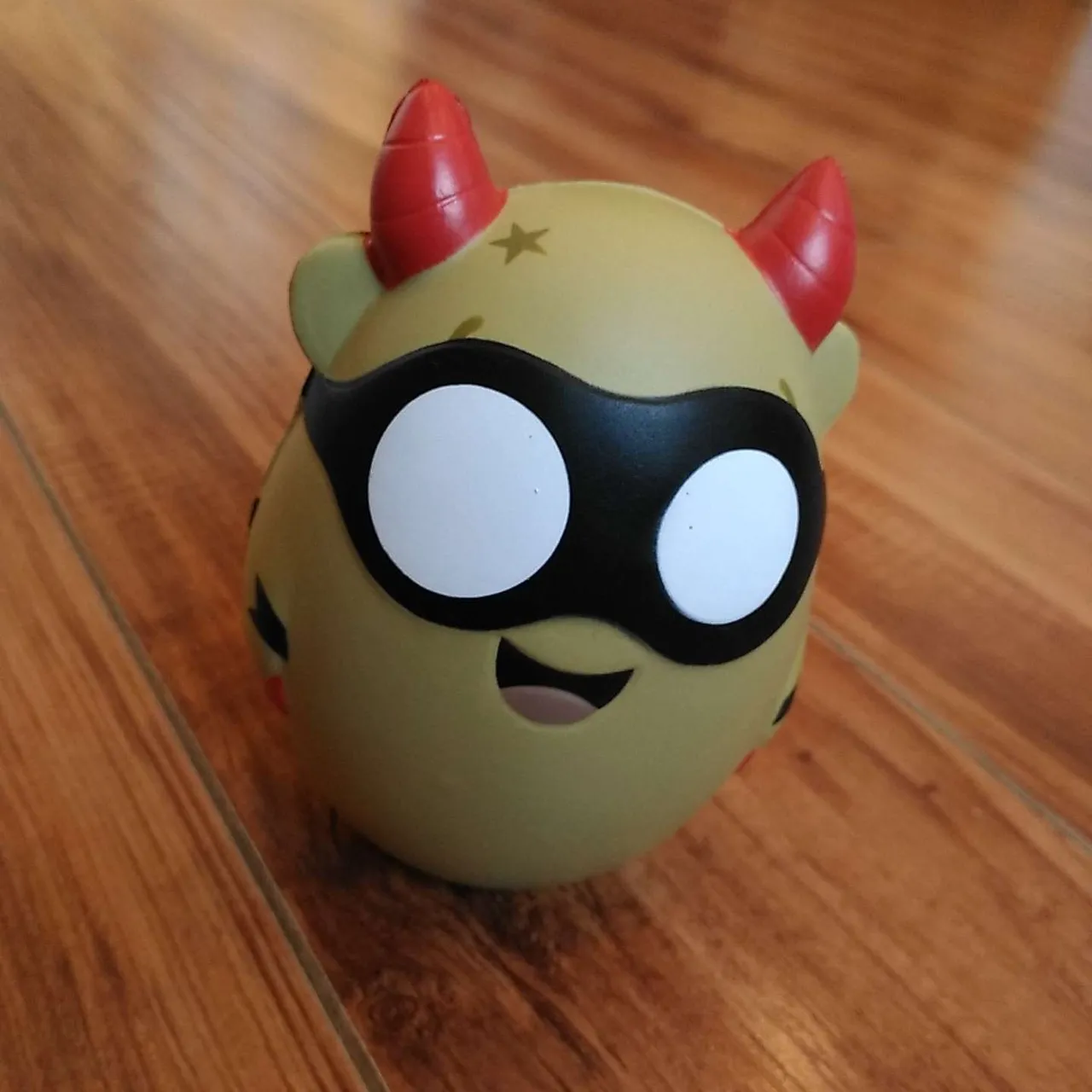 Minion? Egg Stress Ball Thing - Free photo 1