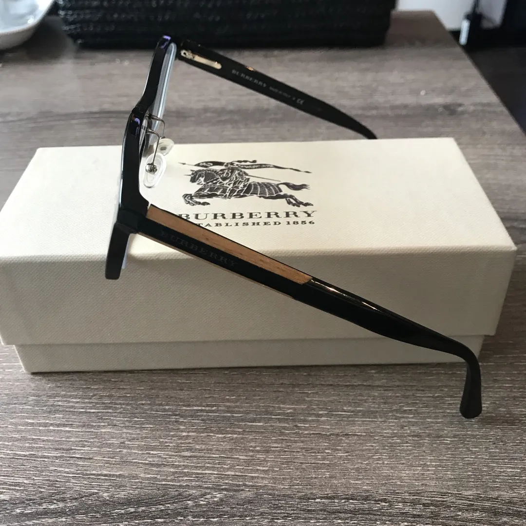 Burberry Glasses Frames With Case photo 3