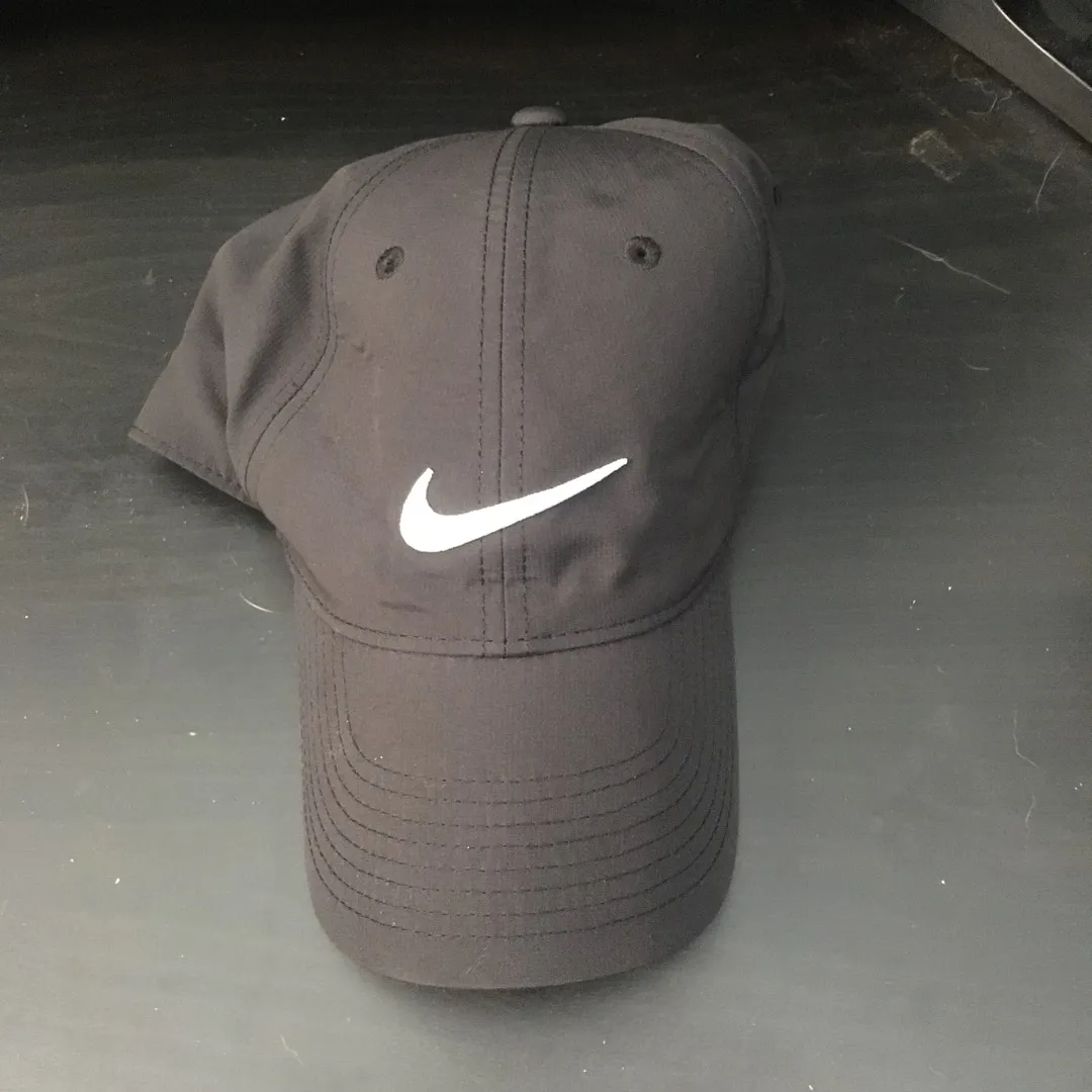 Nike Drifit Hat photo 1