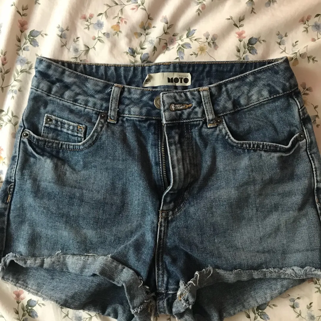 Topshop High Waisted Jeans photo 1