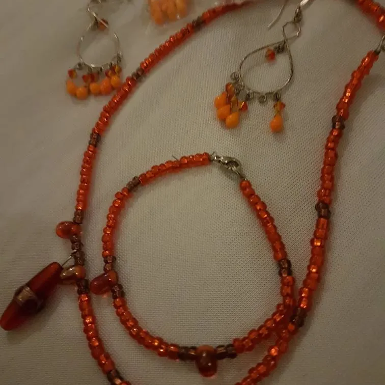 🦄FREE Beaded Orange Jewellery Set photo 4