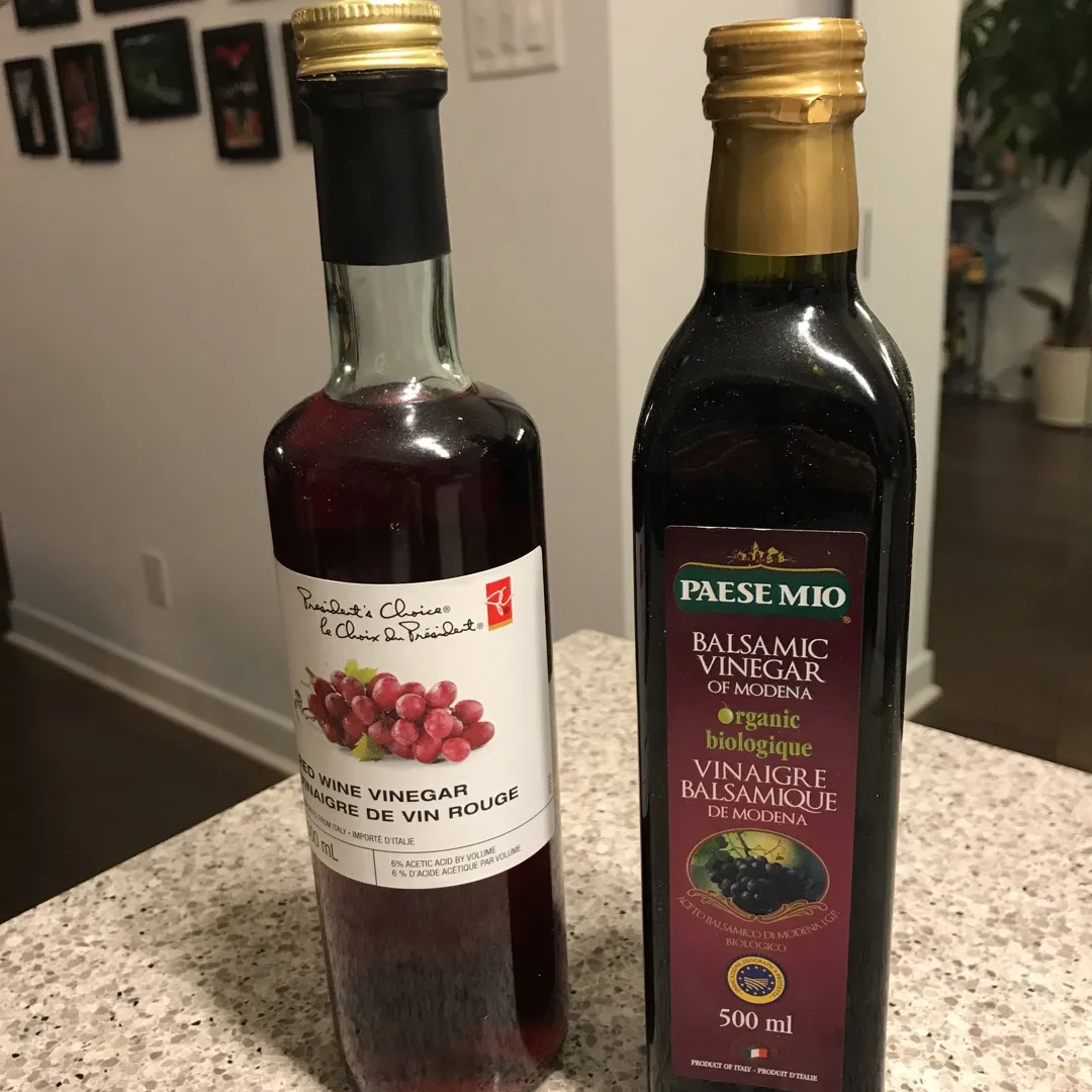 Red Wine Vinegar And Balsamic Vinegar photo 1