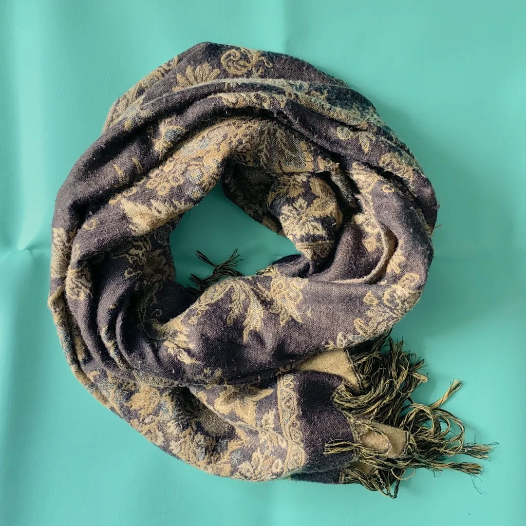 woven damask scarf 🧣 photo 1