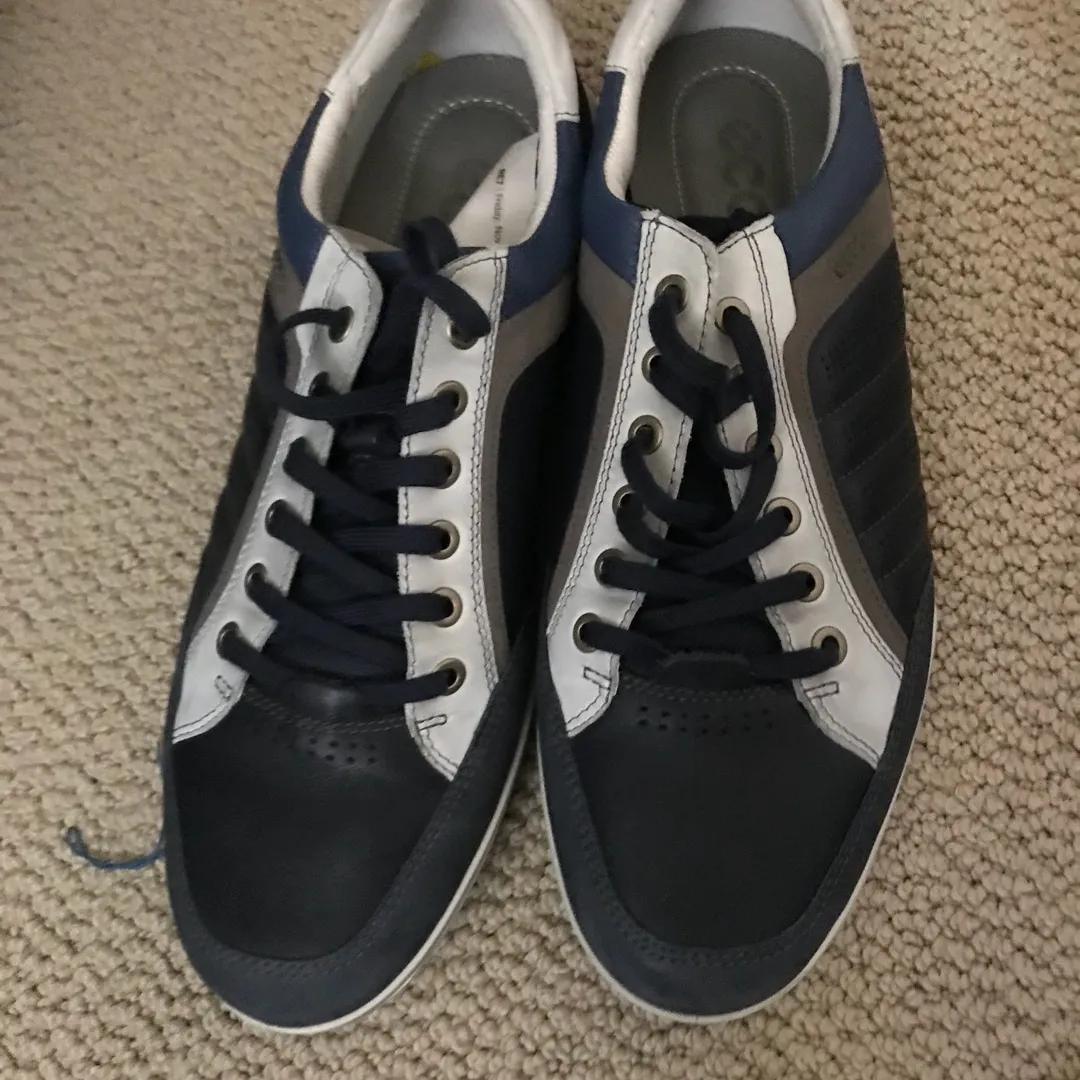 Ecco Men’s Shoes Size 43/size 10ish Worn Once photo 1