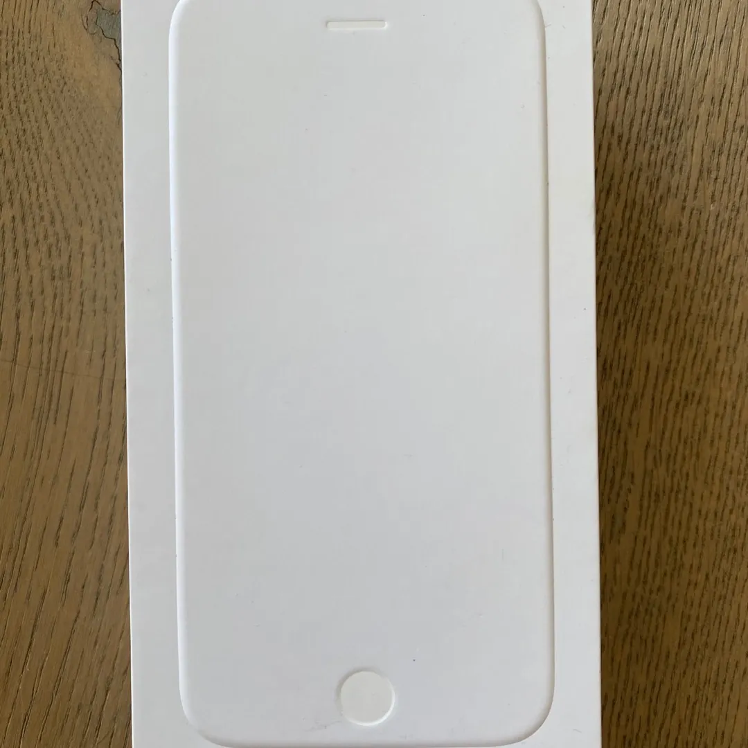 iPhone 6 With Box photo 3