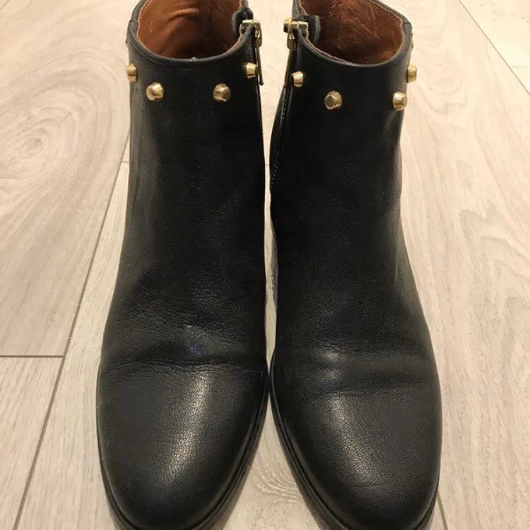 BNWOT Italian Leather Boots photo 1