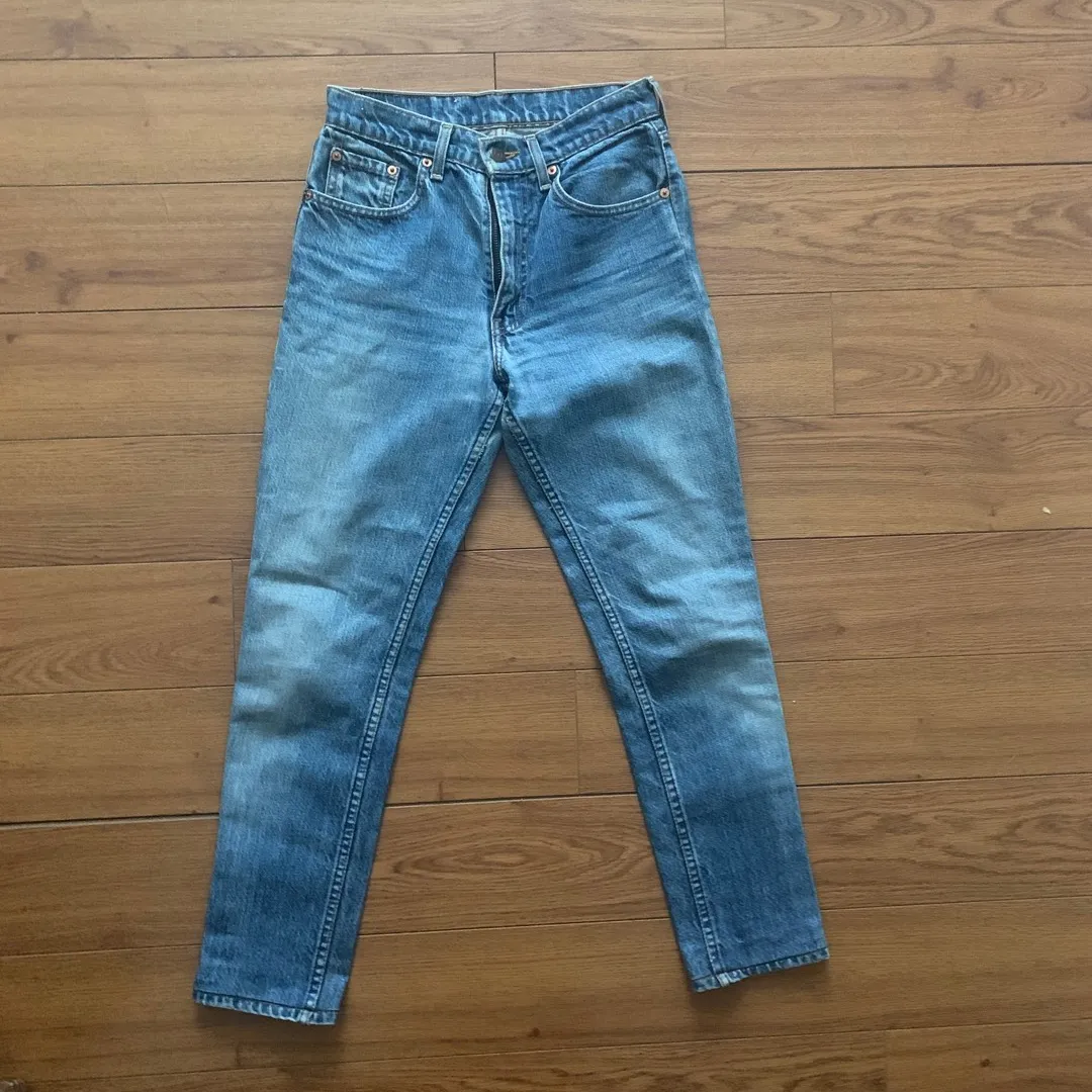 LEVIS High Waisted Jeans - Size 24 photo 1