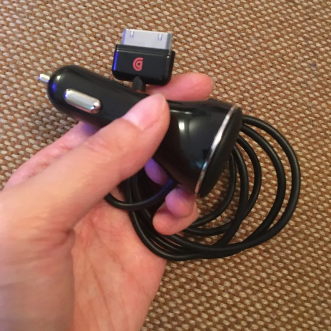 FREE! iTrip car adaptor for early iPhones photo 3