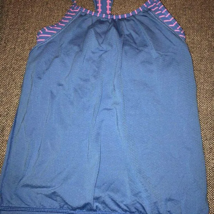IvIva Workout Top photo 1