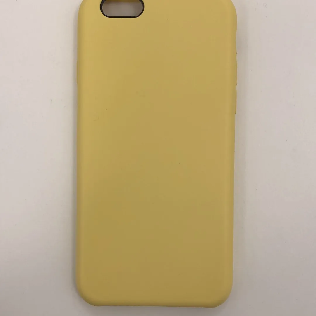 iPhone 6/6s Yellow Silicone Phone Case photo 1