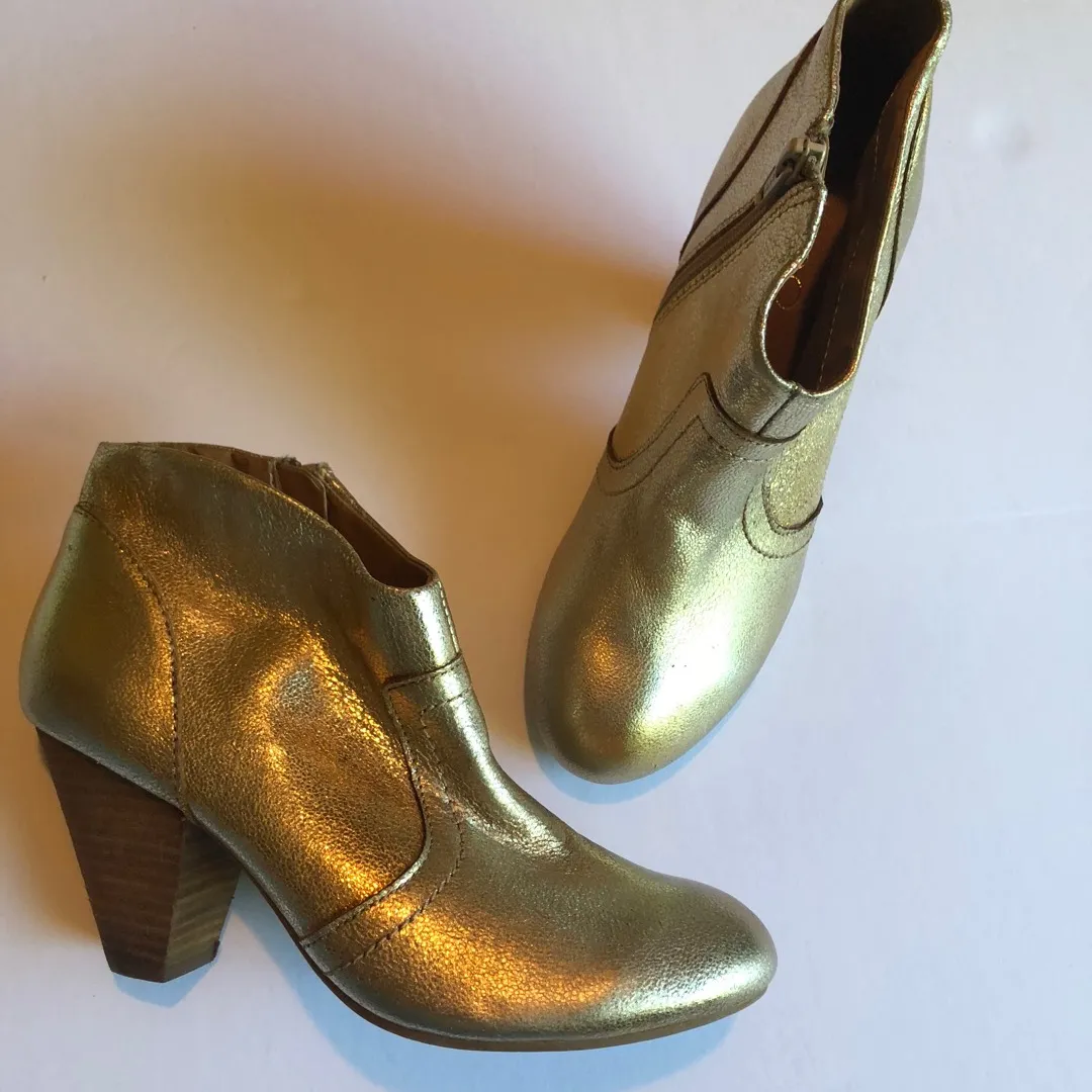 Gold Ankle Boots photo 1
