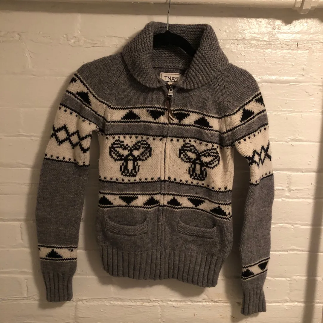 Aritzia TNA Nordic sweater photo 1