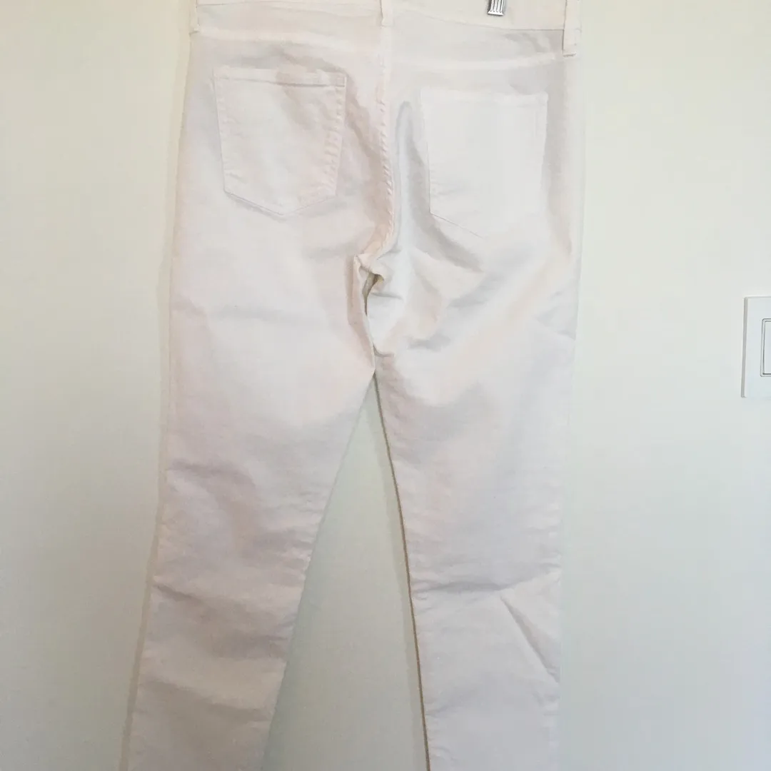 SZ 28R White GAP jeans photo 5