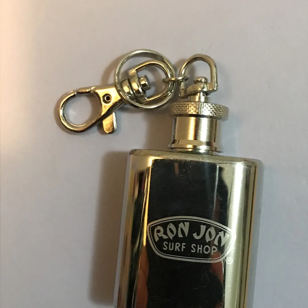 Mini Keychain Flask photo 1