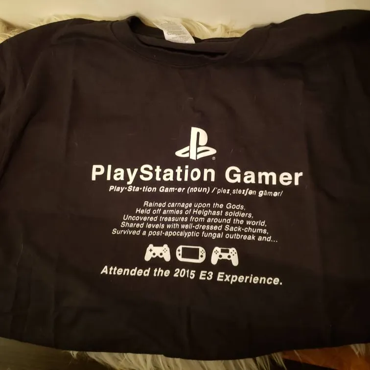 Playstation Gamer Tshirt Mens Large photo 1