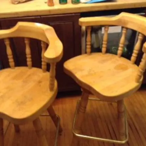 Wood Bar Stools To Increase Your Sitting Power! photo 1