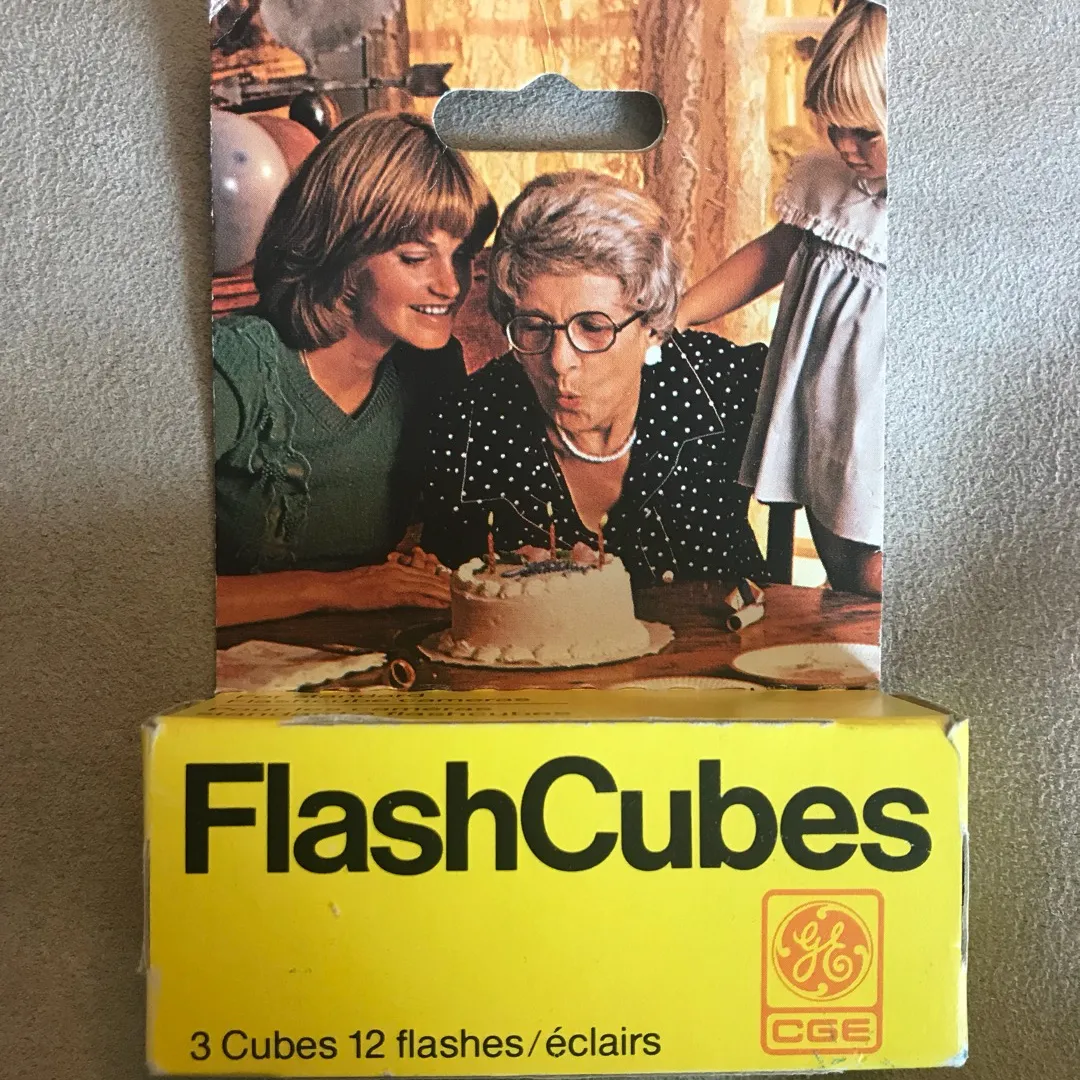 🦄 Vintage Flash Cubes photo 1