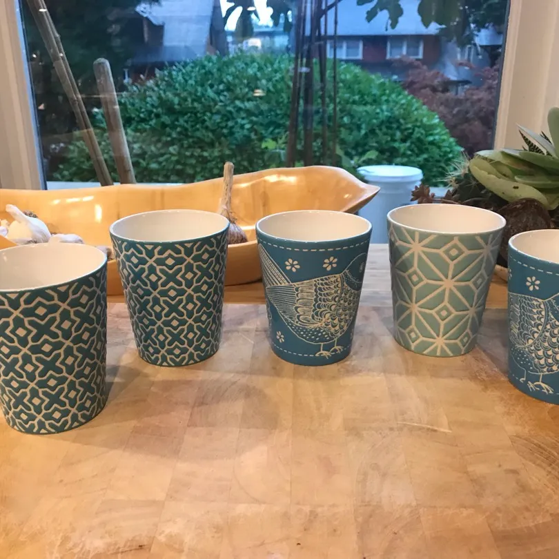 Five Tea/coffee Mugs photo 1