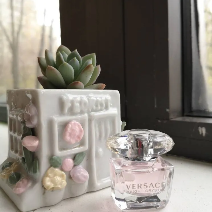 Versace Bright Crystal Perfume /Fragrance photo 1