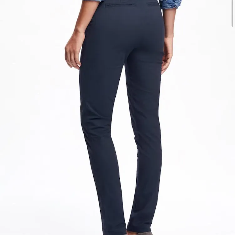 Old Navy Petite Khakis In Navy Blue photo 1