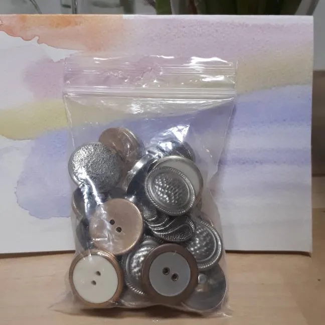 Bag of Buttons -sewing photo 1