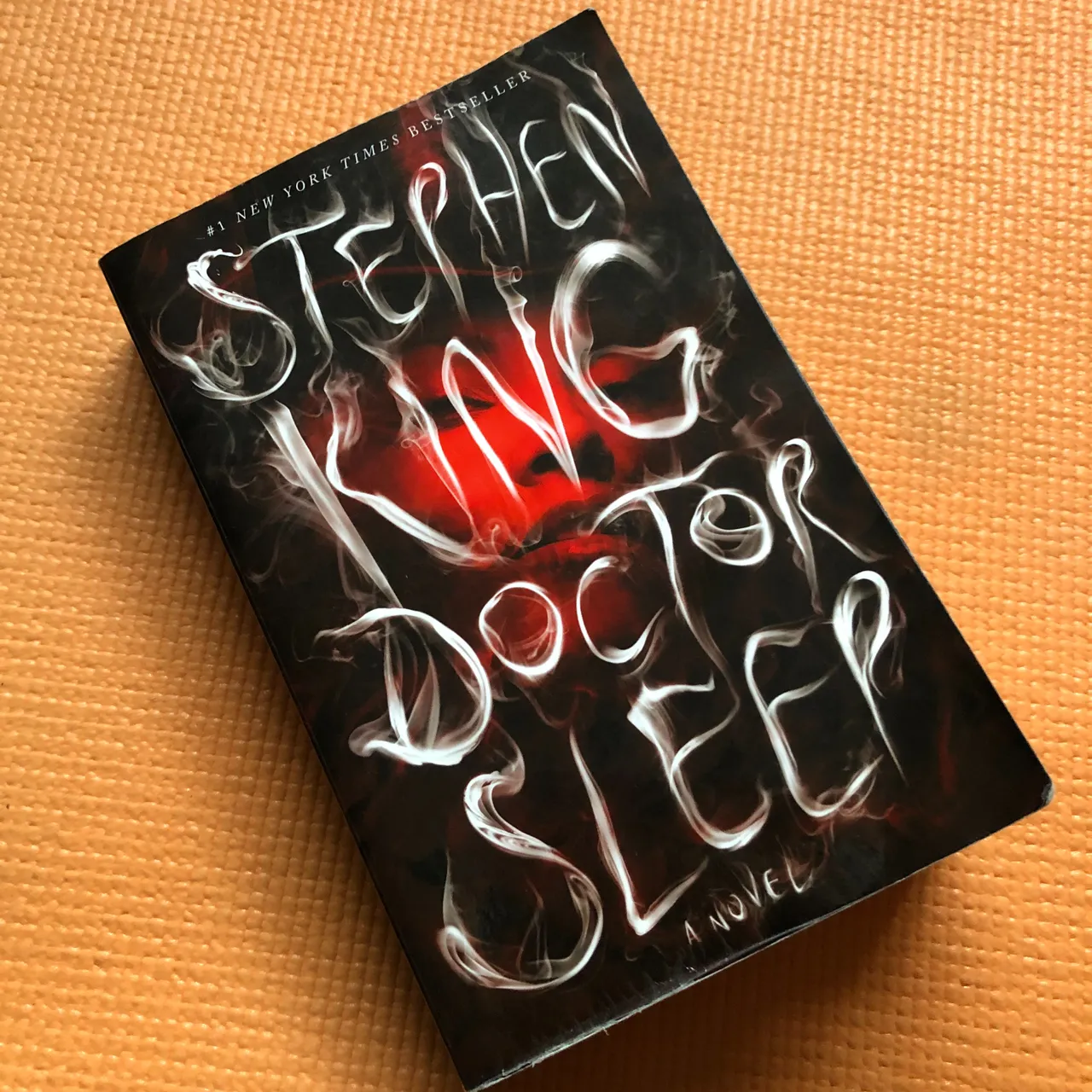 Dr Sleep paperback photo 2