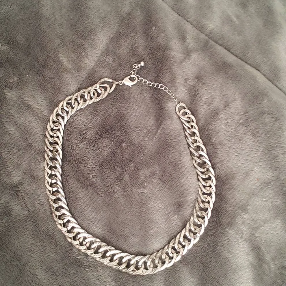Silver Necklace photo 1