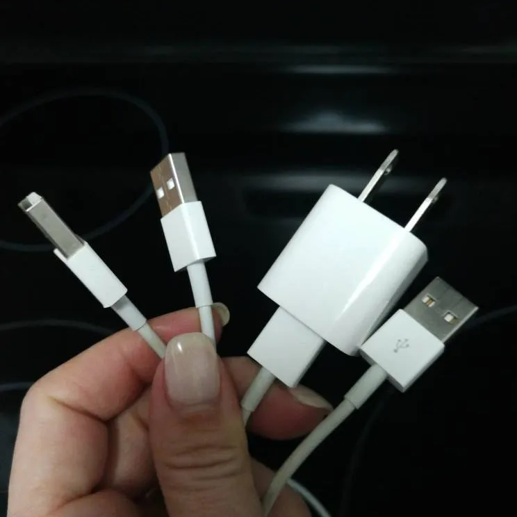 4 IPhone Chargers photo 3