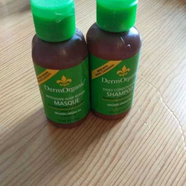 DermOrganic Shampoo And Conditioner photo 1