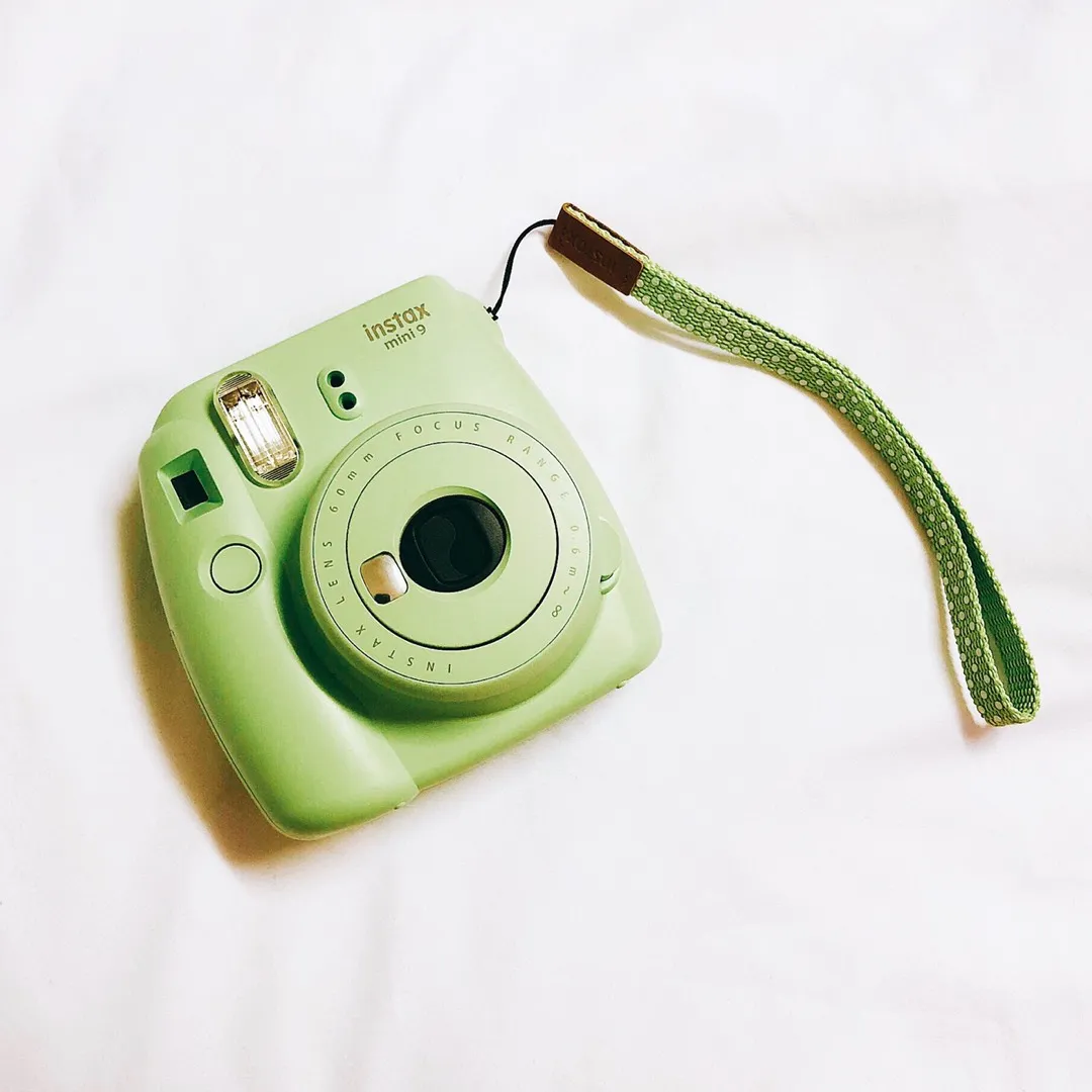 Fujifilm Instax Mini 9 Polaroid Camera - Lime Green photo 1