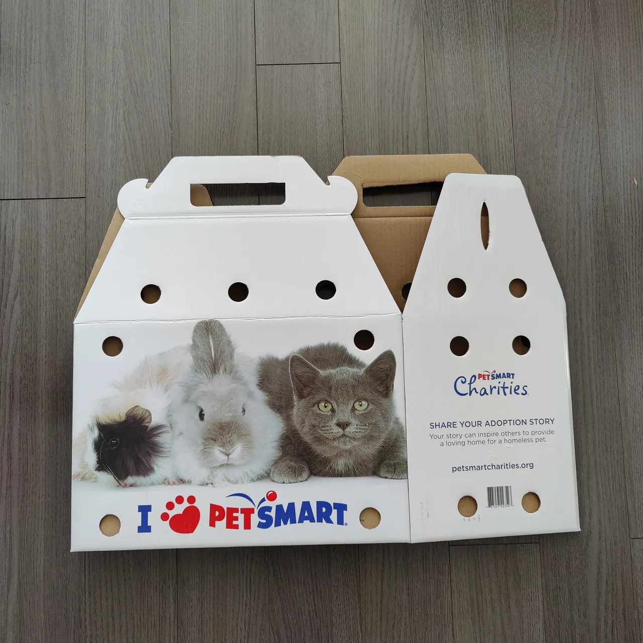🆓 PetSmart Cardboard Carrier photo 1