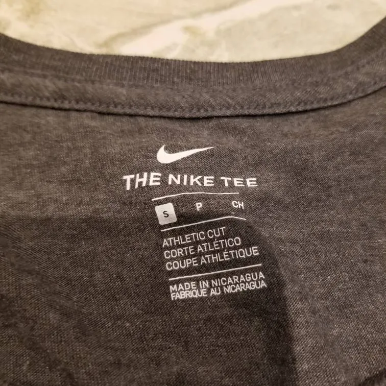 Brand New Nike Tee Shirt photo 3