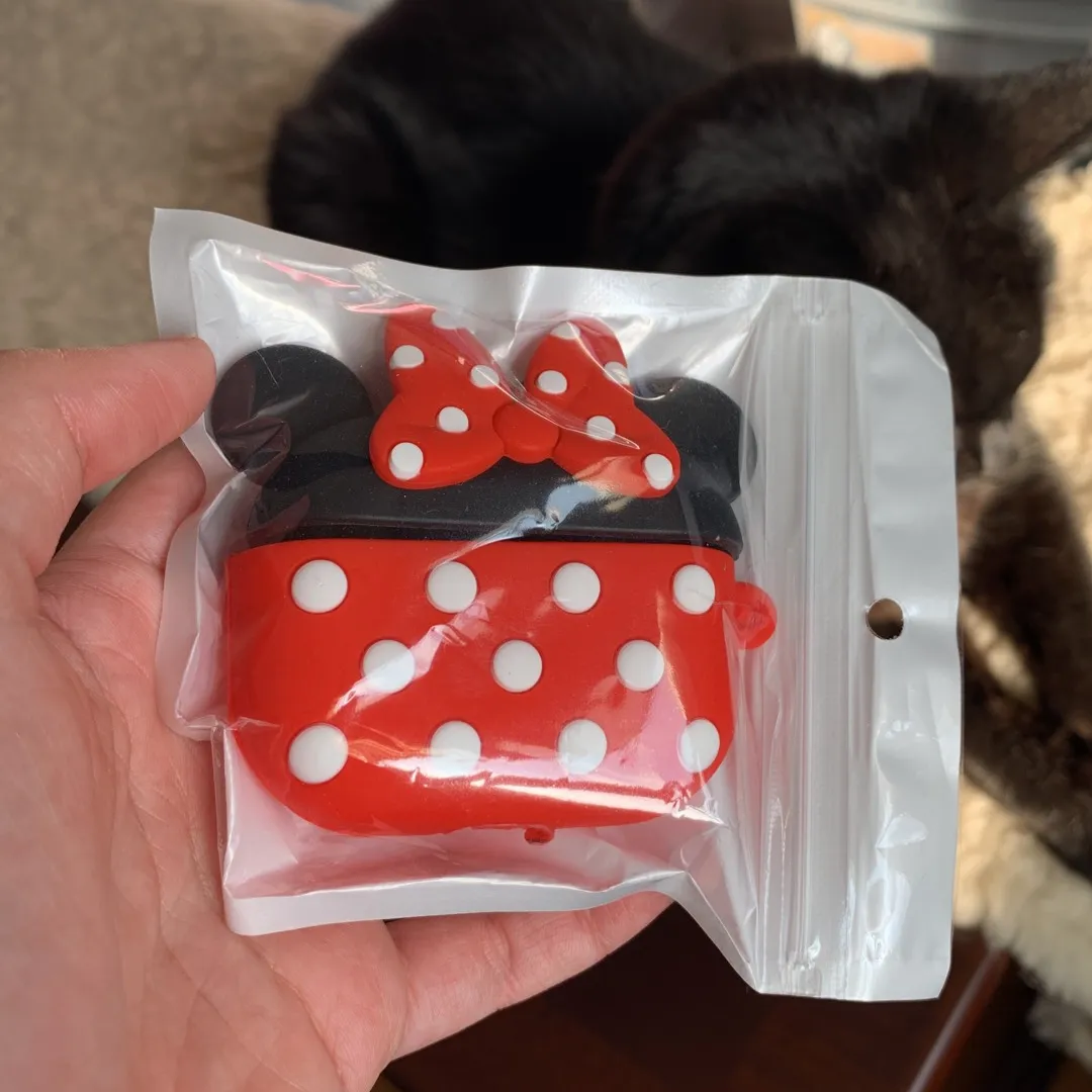 Minnie Mouse AirPods Pro Case photo 1