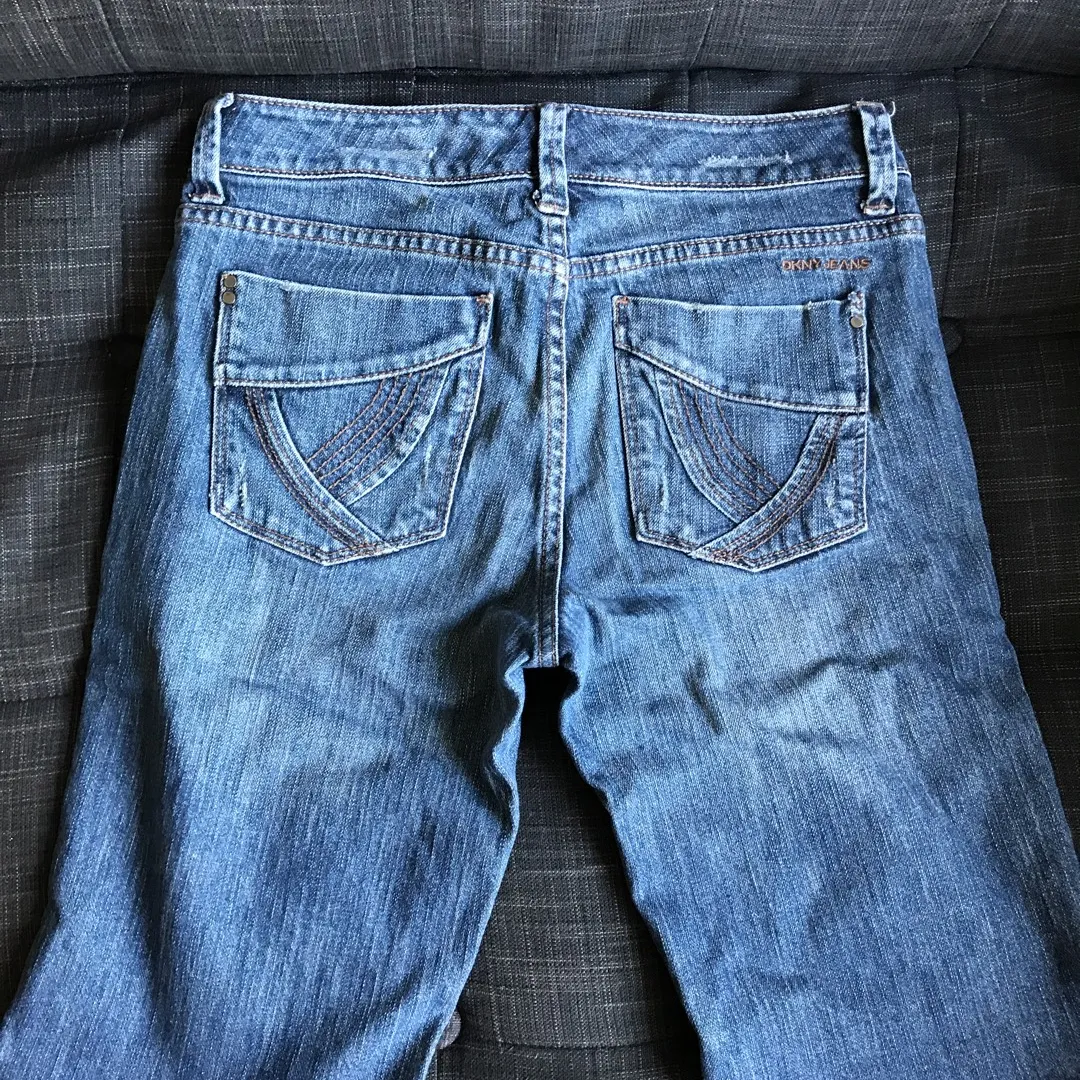 GUC - DKNY Jeans Shorts photo 3
