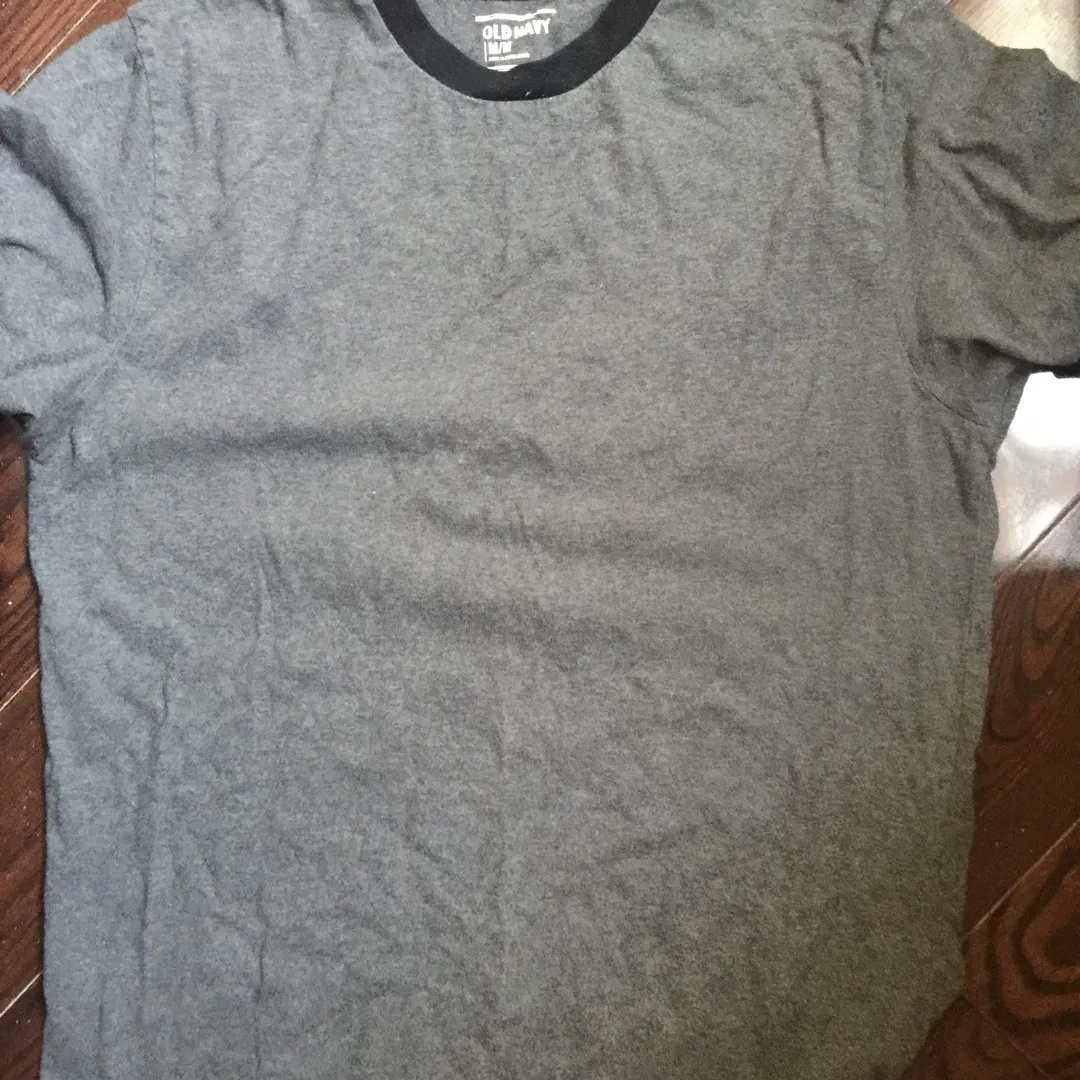 Old Navy Buttery Soft Cotton Heather Gray Tee photo 1