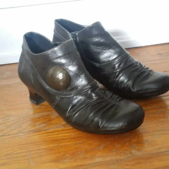 6.5 Rieker leather shoes photo 1