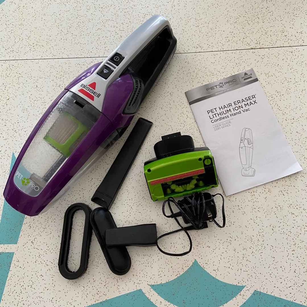 BISSELL Pet Pro Pet Hair Eraser Li-Ion 16 V Max Hand Vacuum photo 1
