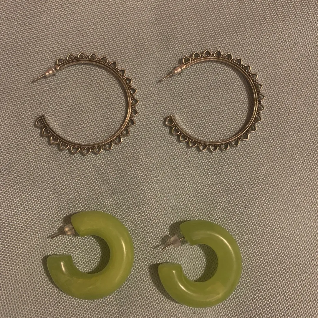a bunch of earrings! photo 1
