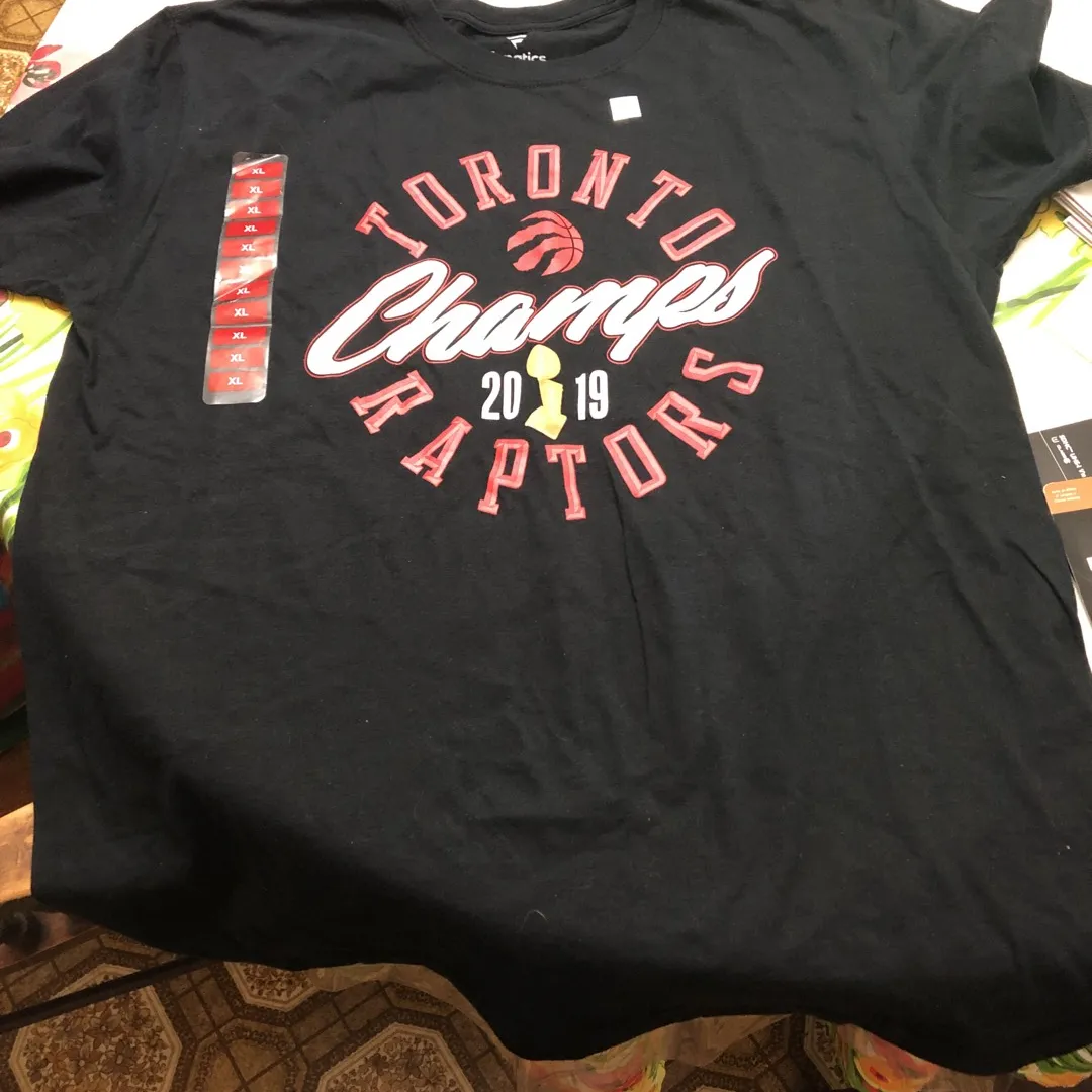 Toronto Raptors Championship T-Shirt photo 1