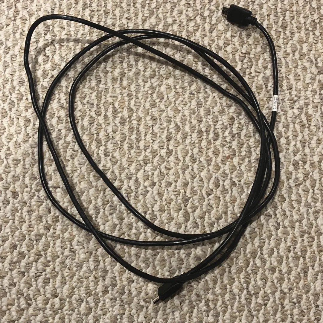 HDMI Cord photo 1
