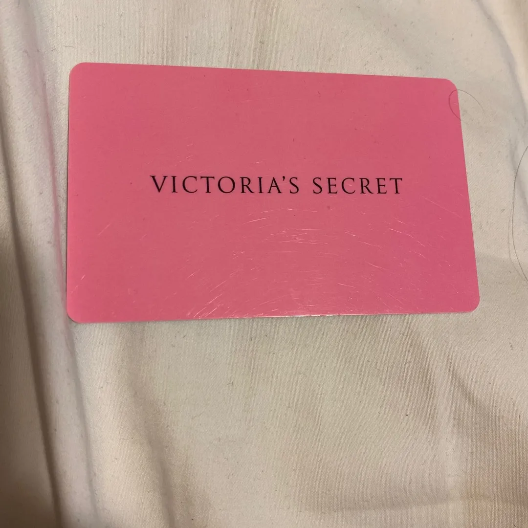 Victoria secret Gift Card photo 1