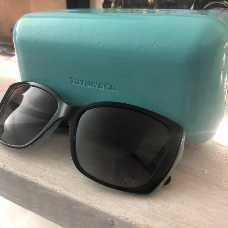 Tiffany Sunglasses photo 1