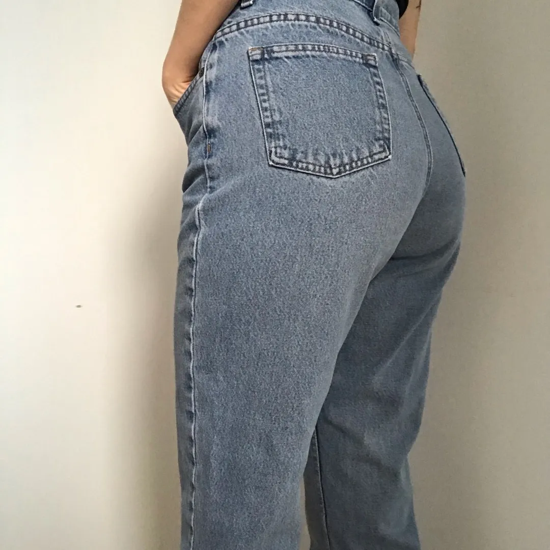 High Waisted Jeans photo 3