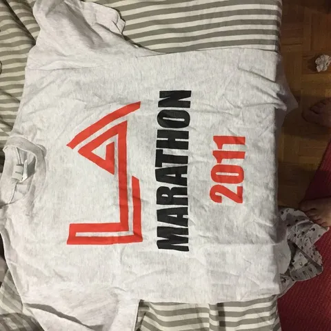 LA Marathon Shirt - Medium photo 1