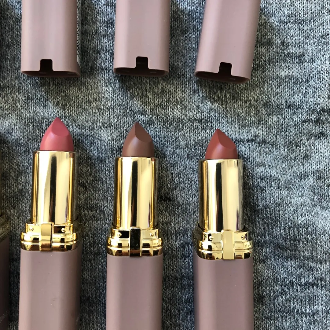 L’Oréal Lipsticks photo 4