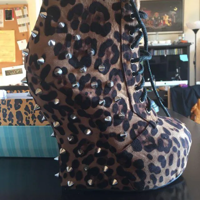 Bettie Page Boot photo 1