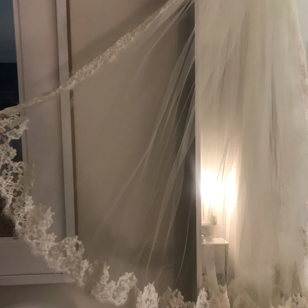 2 Bridal Veils photo 1